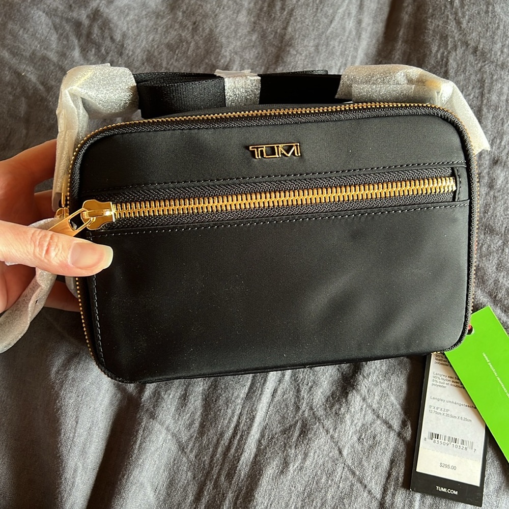 NWT Tumi Langley Crossbody bag, black - Picture 6 of 7